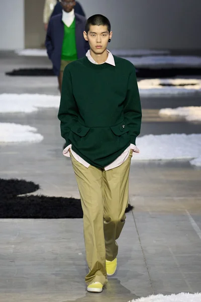 Look 45